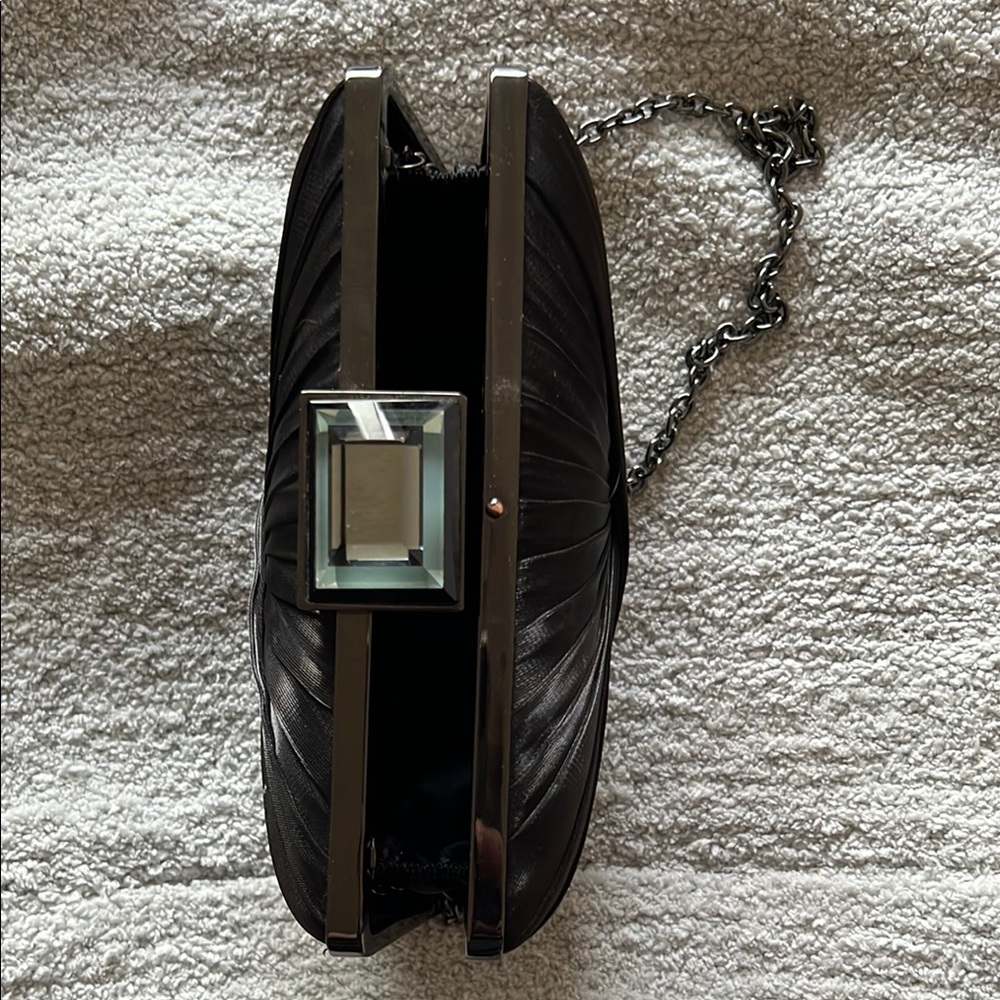 VINTAGE - Black Sondra Roberts Clutch - Picture 8 of 11